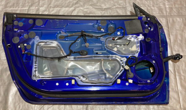 2015-2020 Ford Mustang S550 Driver Side Door Assembly / Deep Impact Blue FM013 - Image 4