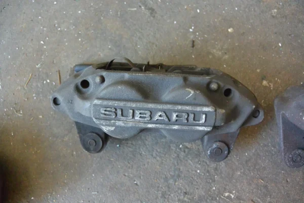 JDM front brake calipers for Subaru Impreza WRX Forester GDA v7 GC8 Sti gf8 SF5 - Image 3