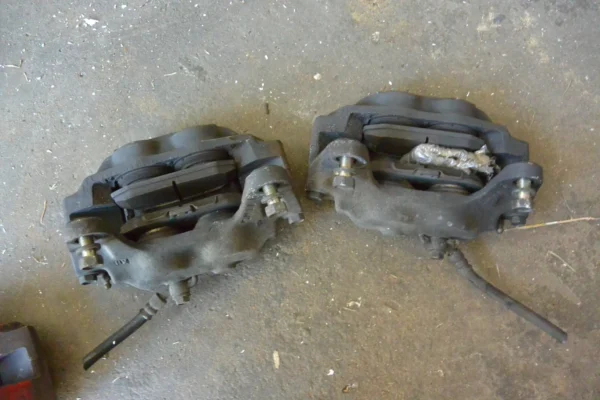 JDM front brake calipers for Subaru Impreza WRX Forester GDA v7 GC8 Sti gf8 SF5 - Image 6